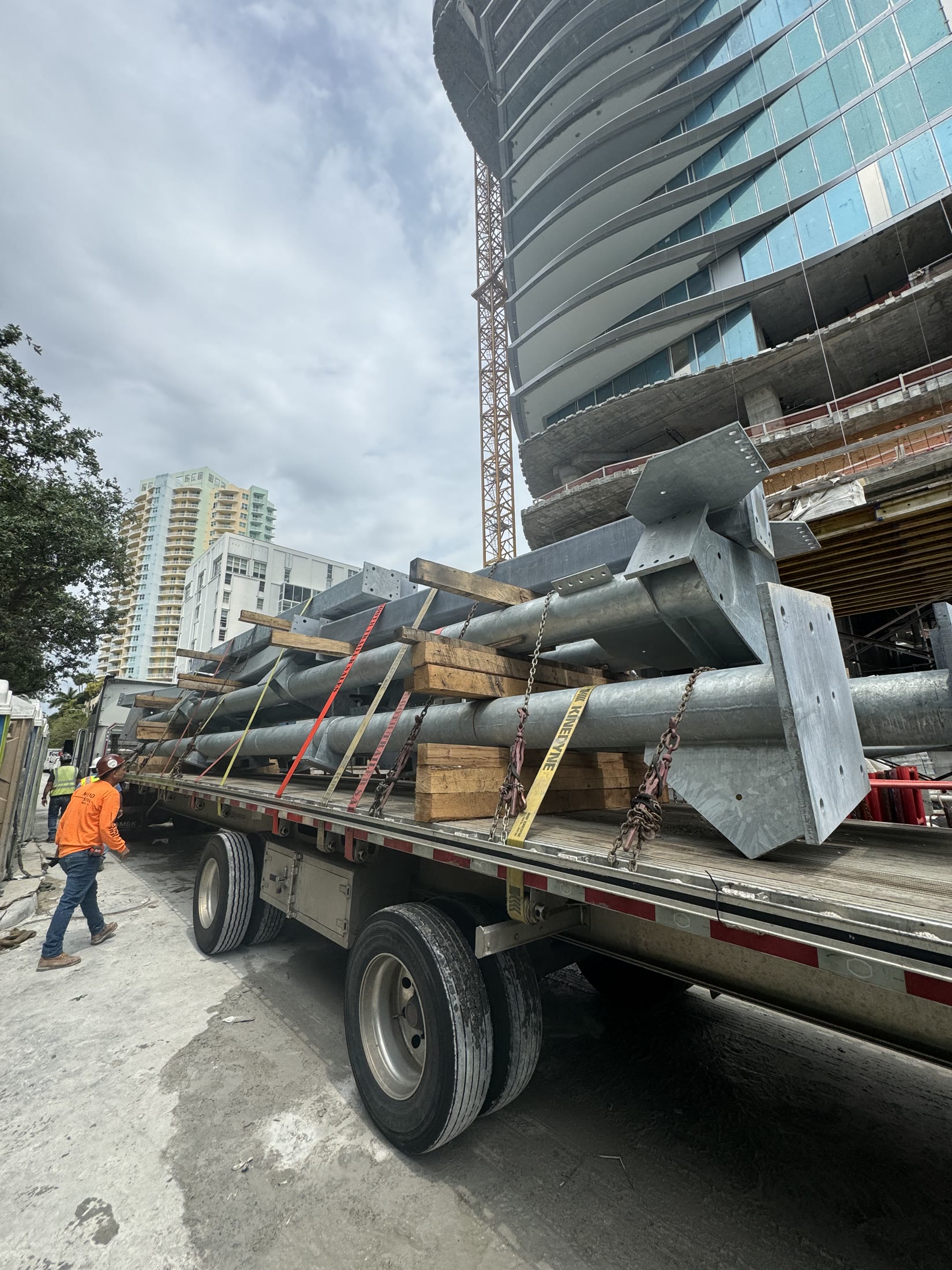 Una Residence steel project